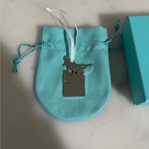 Tiffany & Co. Bird on a gift Silver Ornament with Tiffany Blue Pouch & Box